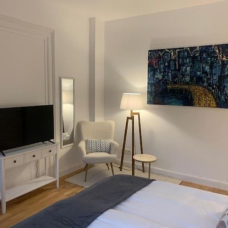 ויינהיים Charmante Altbauwohnung מראה חיצוני תמונה